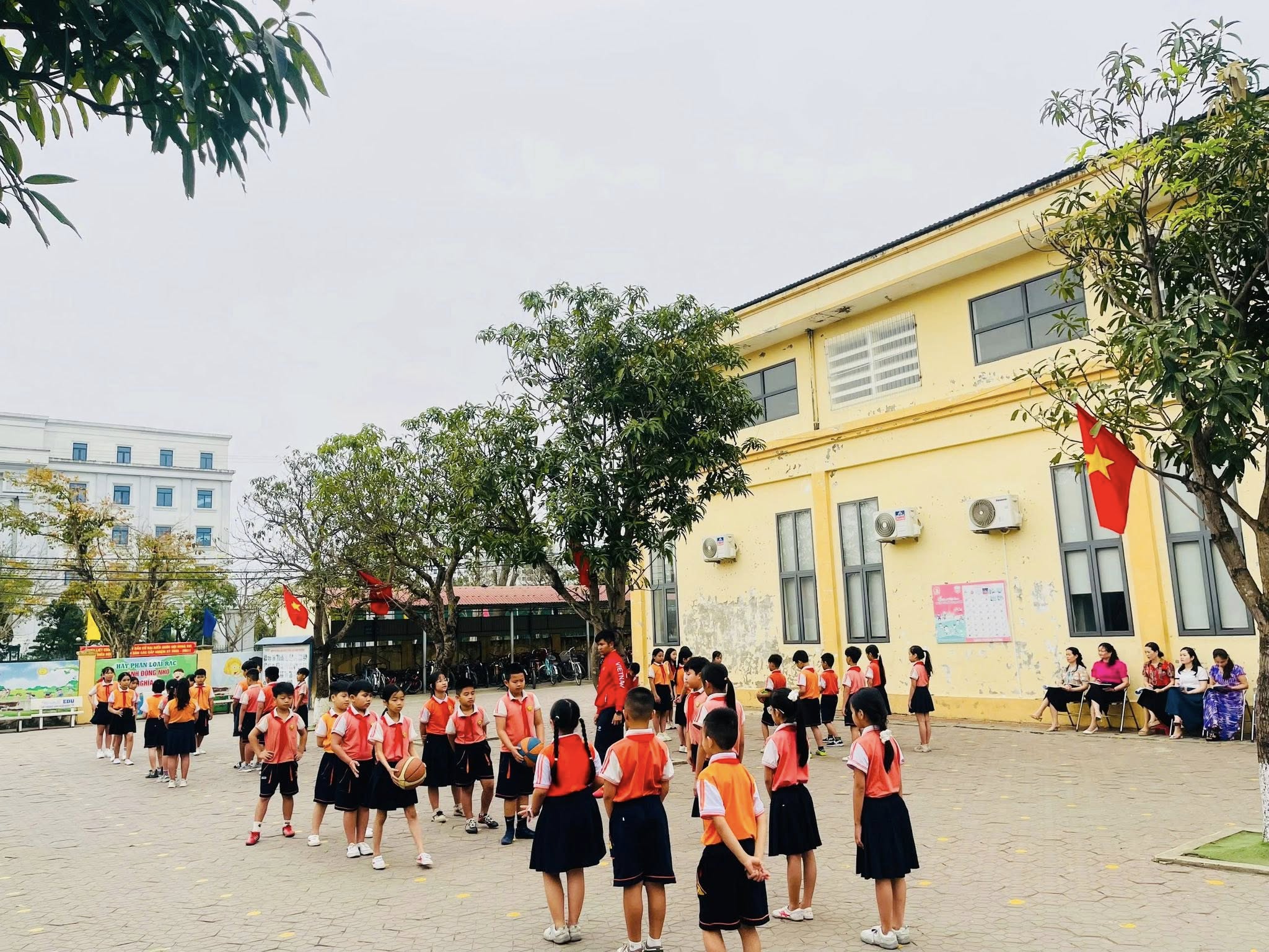 SINH HOẠT CHUYÊN MÔN – THỂ HIỆN NỘI DUNG NGHIÊN CỨU BÀI DẠY “SÔI NỔI - HIỆU QUẢ” 🌱